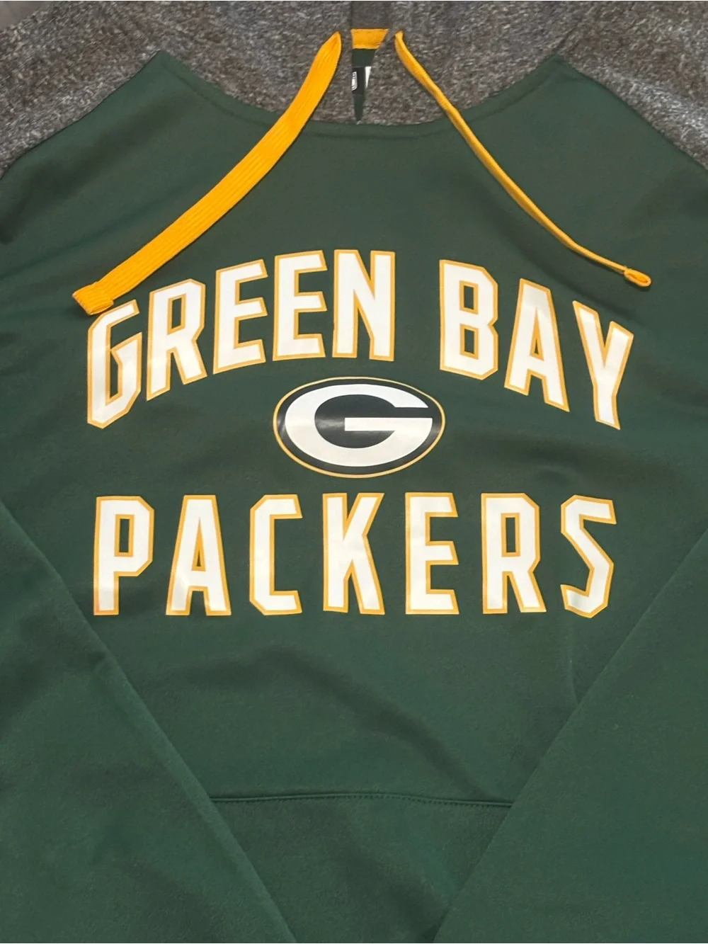 Green Day Packers Size: L Women’s Green Pullover Hoodie